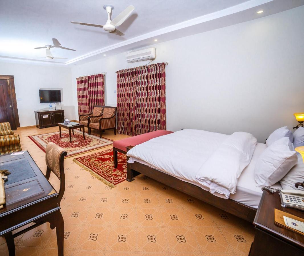 Vip House Hotel Peshawar Luaran gambar